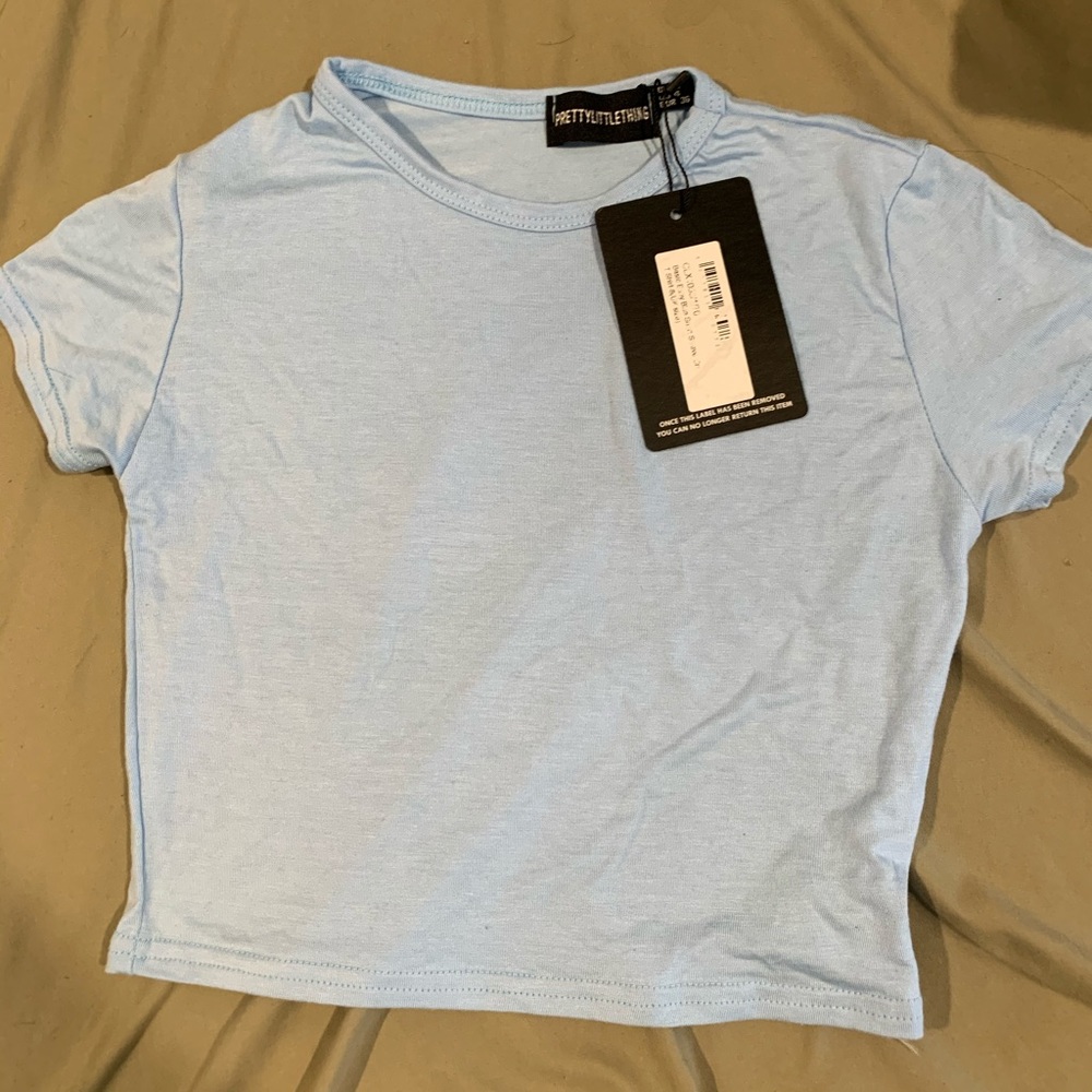 pretty little thing crop top